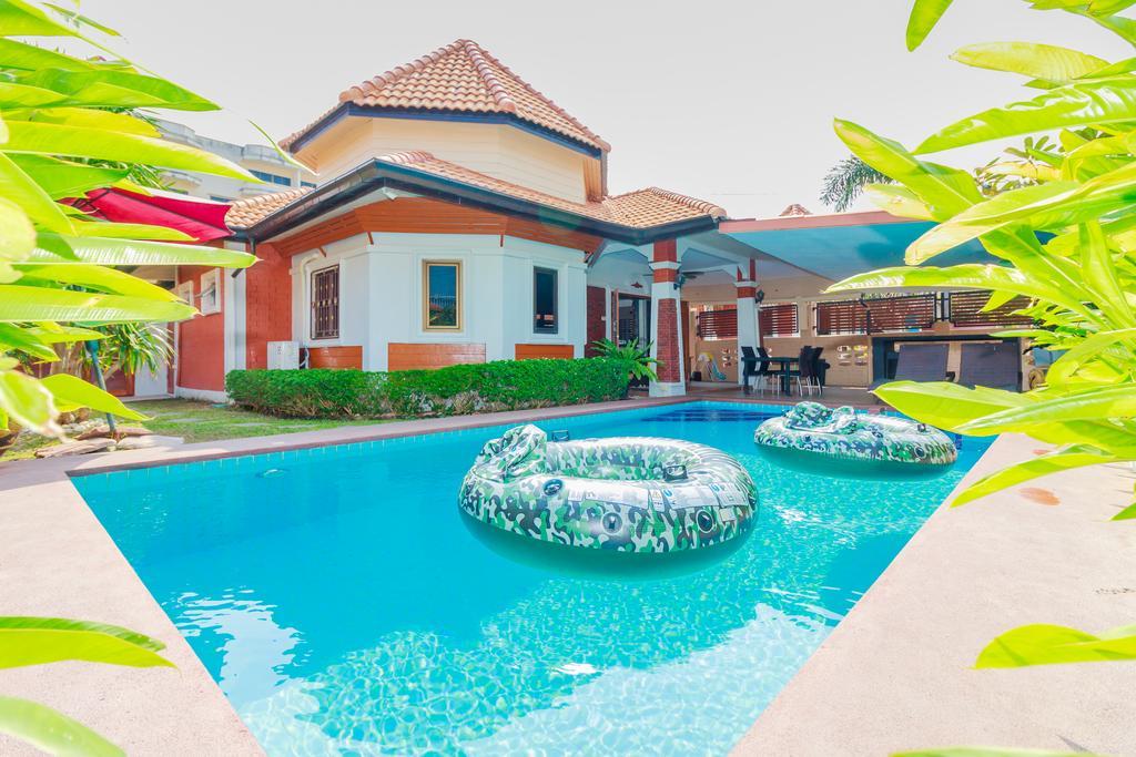 Momo Villa Pattaya Eksteriør bilde